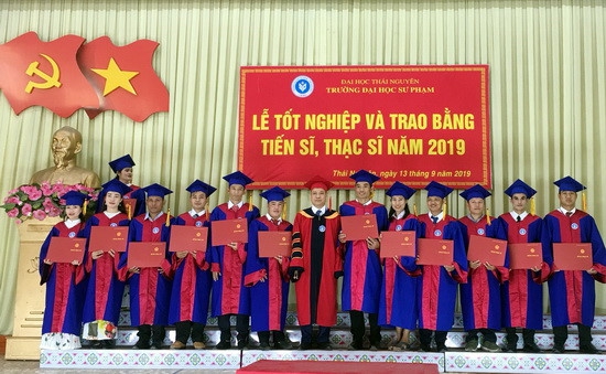 274 tân tiến sĩ, thạc sĩ Trường Đại học Sư phạm Thái Nguyên nhận bằng tốt nghiệp
