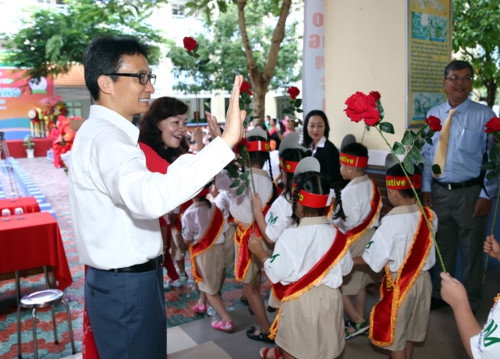 TPHCM: Phó Thủ tướng Vũ Đức Đam dự khai giảng trường Tiểu học Lê Văn Tám - Ảnh minh hoạ 3