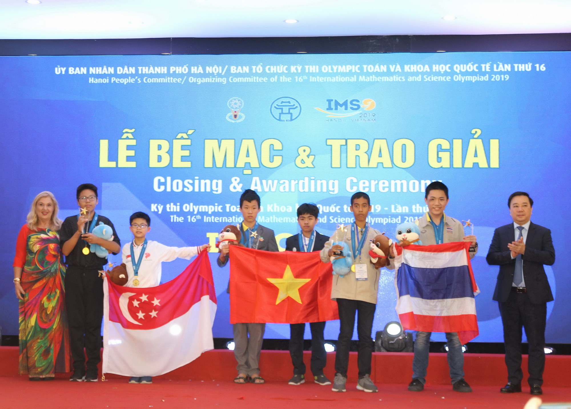 Hà Nội tổ chức thành công kì thi Toán và Khoa học quốc tế IMSO 2019