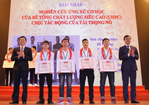 Trao giải cho 10 đề tài xuất sắc nhất cuộc thi sinh viên nghiên cứu khoa học 2019 - Ảnh minh hoạ 15