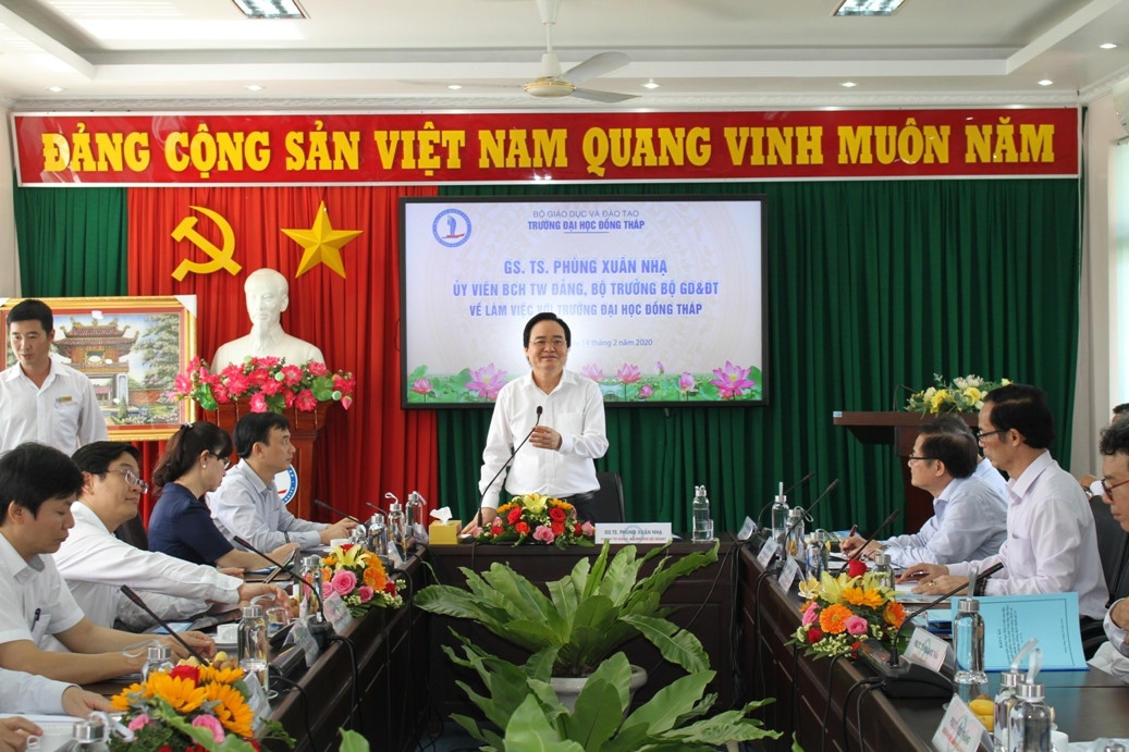Bộ trưởng Phùng Xuân Nhạ làm việc với tỉnh Đồng Tháp