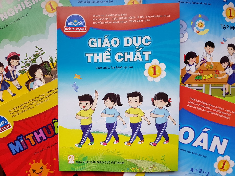 SGK Giáo dục Thể chất 1 giúp học sinh nâng cao sức khỏe và phát triển thể lực