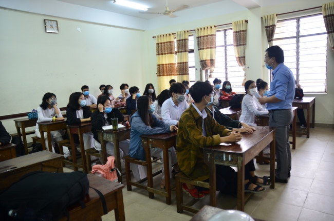 Đà Nẵng: Kiểm tra chặt công tác phòng dịch COVID-19 khi học sinh trở lại trường - Ảnh minh hoạ 5