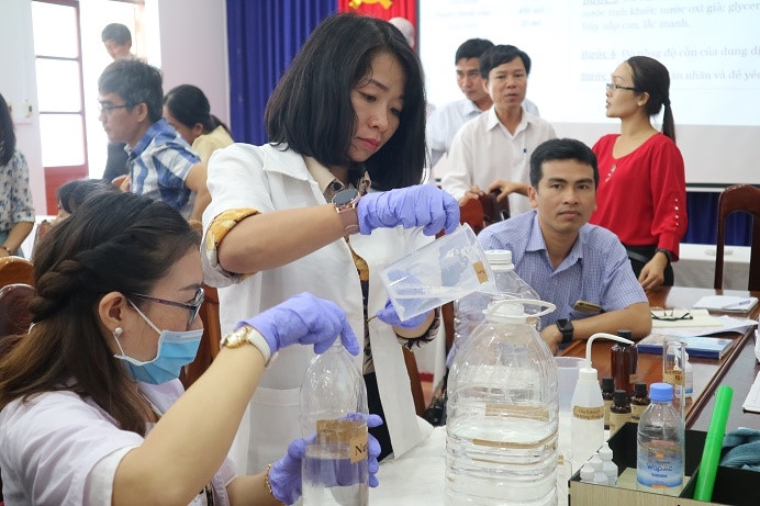 Khánh Hòa: Nâng cao kỹ năng phòng, chống dịch Covid - 19 cho giáo viên