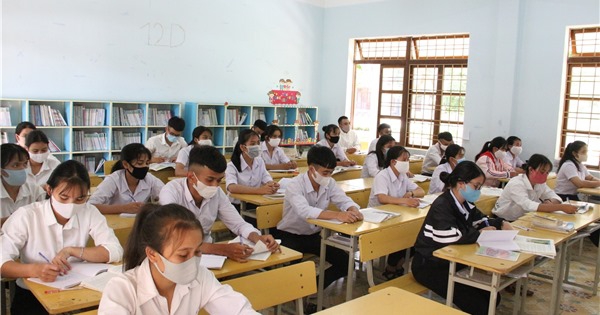 Học sinh Kon Tum đi học trở lại: Bảo đảm an toàn phòng dịch lên hàng đầu