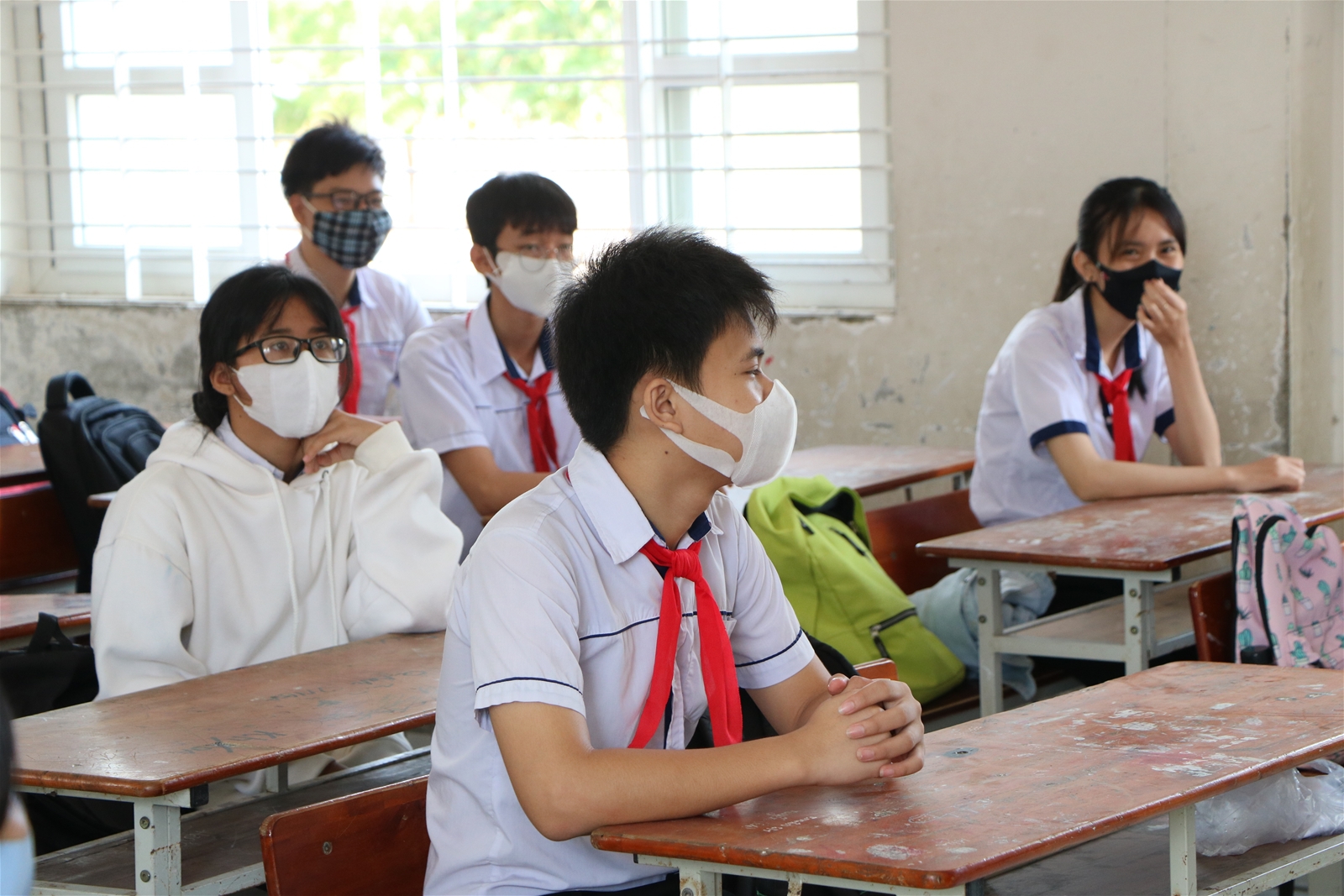 Ninh Thuận: Trường học loay hoay giãn cách lớp học - Ảnh minh hoạ 2