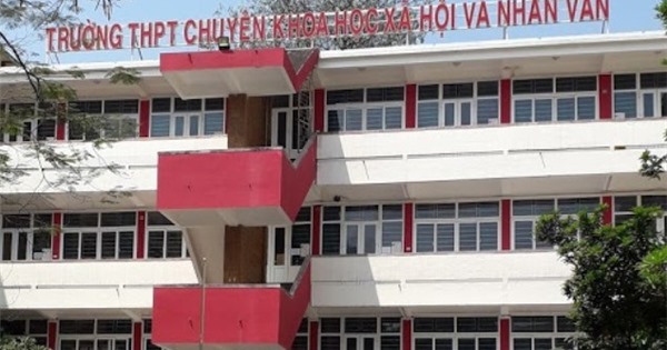 Trường chuyên Khoa học xã hội và Nhân văn tuyển 100 học sinh vào lớp 10