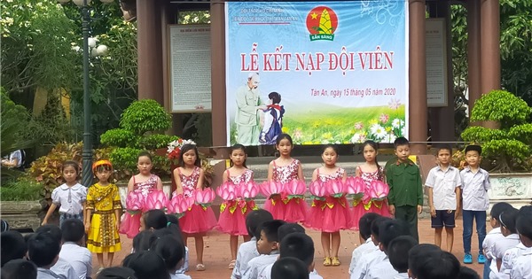 Liên đội Trường tiểu học Thị trấn Tân An tổ chức kết nạp đội viên năm học 2019-2020