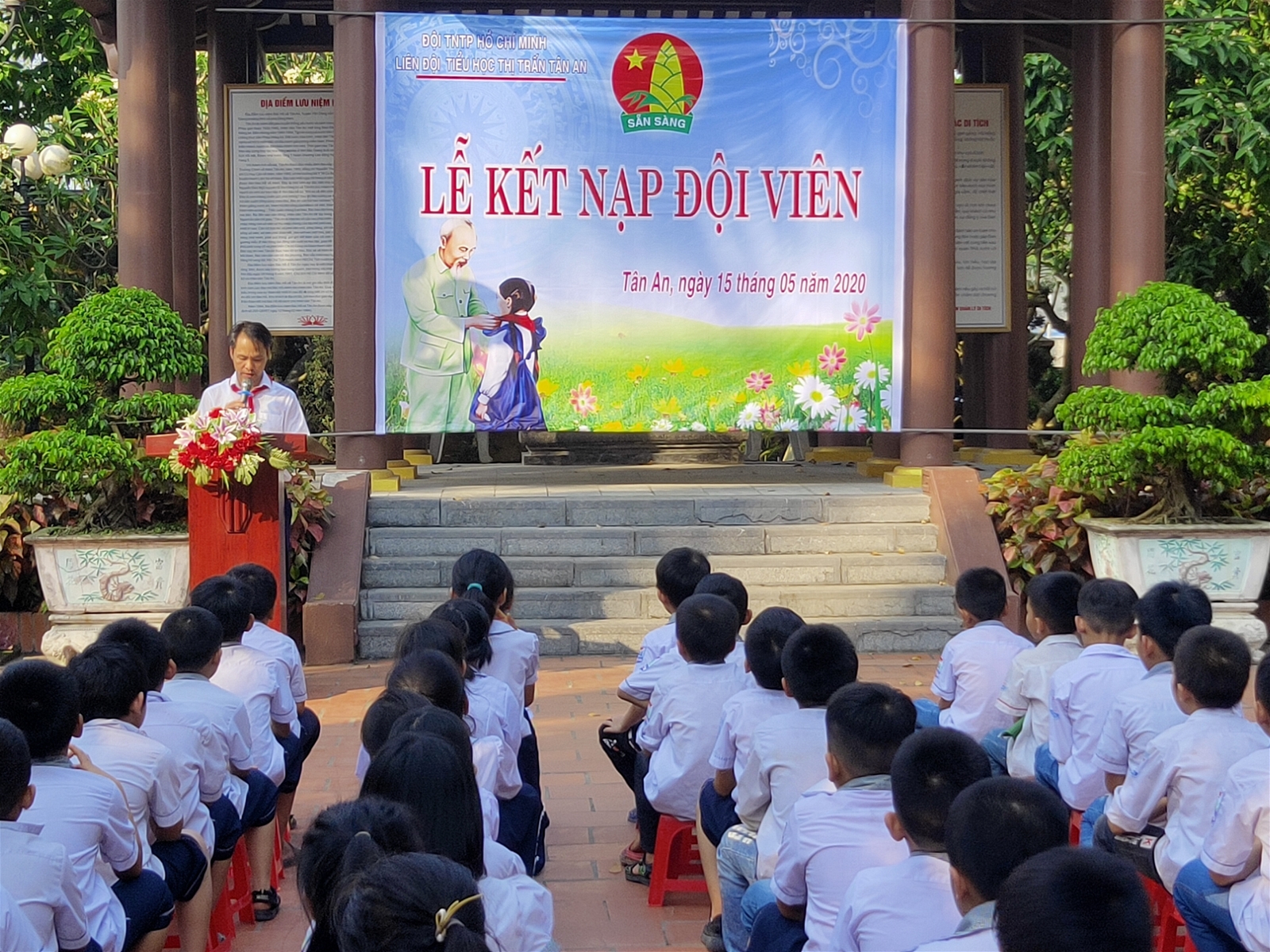 Liên đội Trường tiểu học Thị trấn Tân An tổ chức kết nạp đội viên năm học 2019-2020 - Ảnh minh hoạ 2