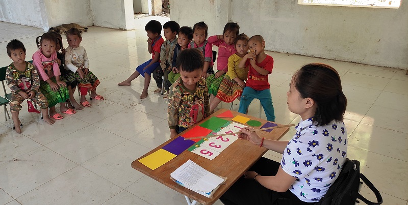 Lớp học dưới đỉnh Pha Luông - Ảnh minh hoạ 2