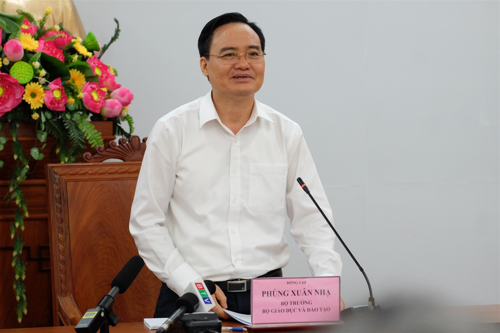 Bộ trưởng Phùng Xuân Nhạ: Hỗ trợ tốt nhất thí sinh thi tốt nghiệp THPT - Ảnh minh hoạ 2