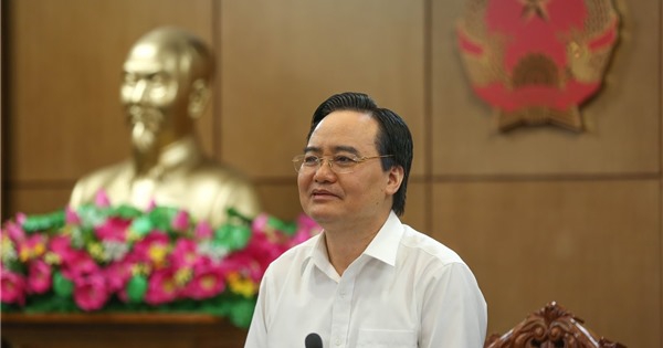 Bộ trưởng Phùng Xuân Nhạ: Dạy học trực tuyến không chỉ là giải pháp tình thế