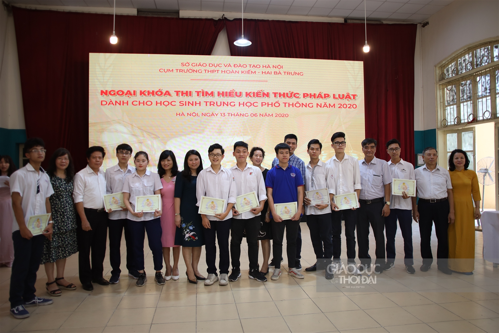 Hà Nội: Học sinh THPT hào hứng tham gia cuộc thi tìm hiểu kiến thức pháp luật - Ảnh minh hoạ 11
