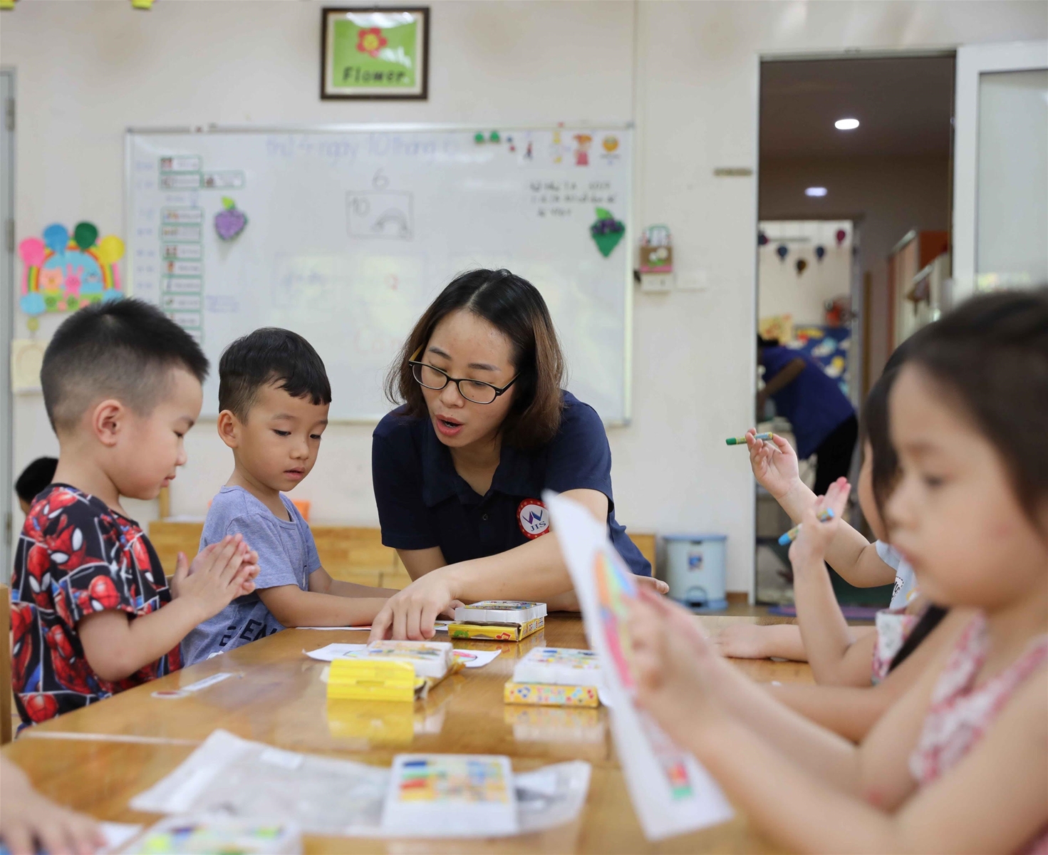 Thứ trưởng Nguyễn Hữu Độ:  Cần thống nhất nhận thức xây dựng mô hình trường mầm non lấy trẻ làm trung tâm - Ảnh minh hoạ 3