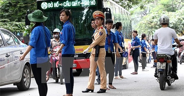 Không để thí sinh đến dự thi muộn do ách tắc giao thông