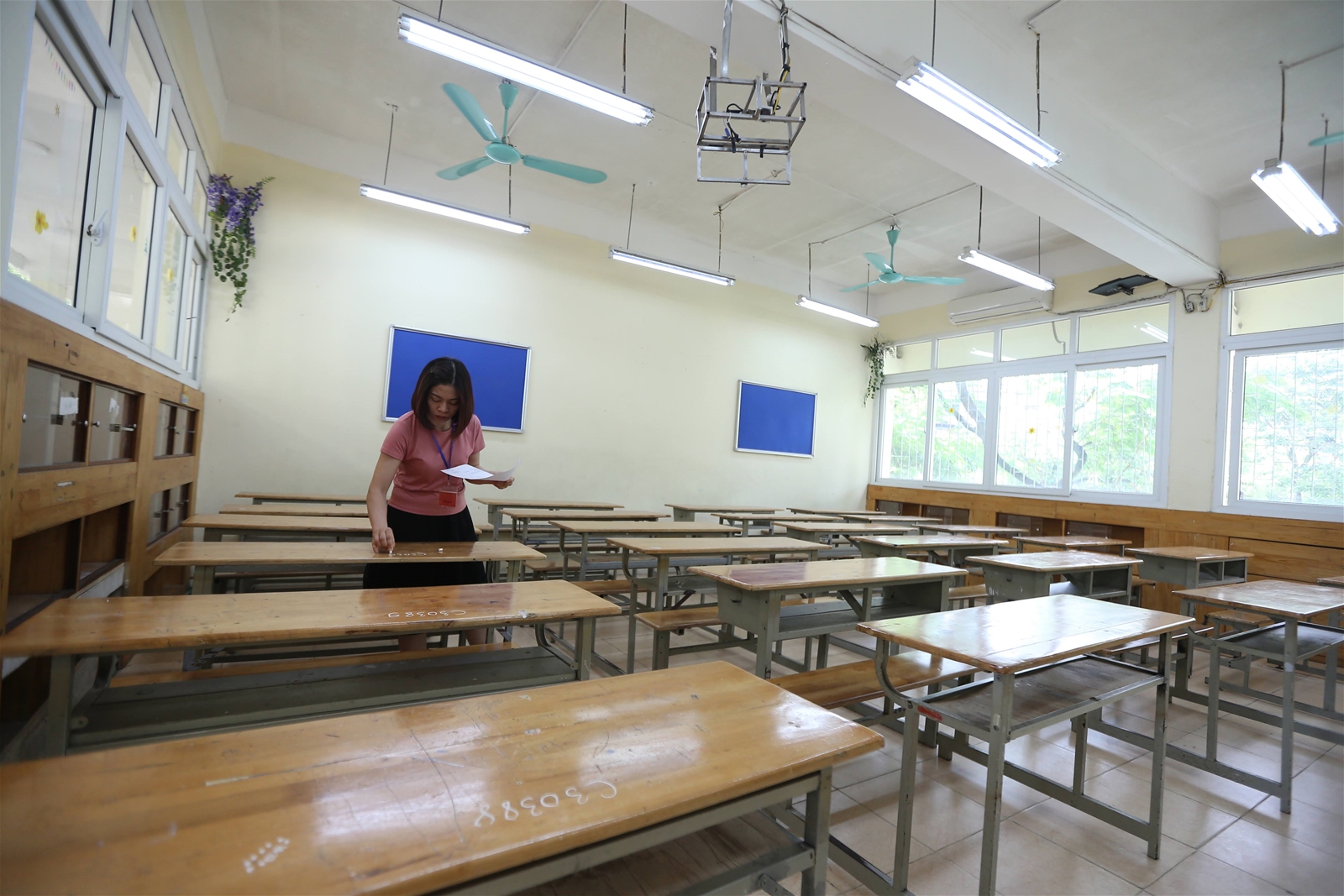 Chùm ảnh: Học sinh Hà Nội sẵn sàng cho kỳ thi vào lớp 10 - Ảnh minh hoạ 4