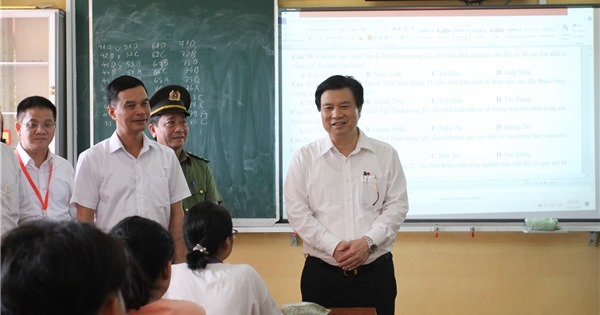Thứ trưởng Nguyễn Hữu Độ: Chuẩn bị kỹ lưỡng cơ sở vật chất phục vụ thi tốt nghiệp THPT