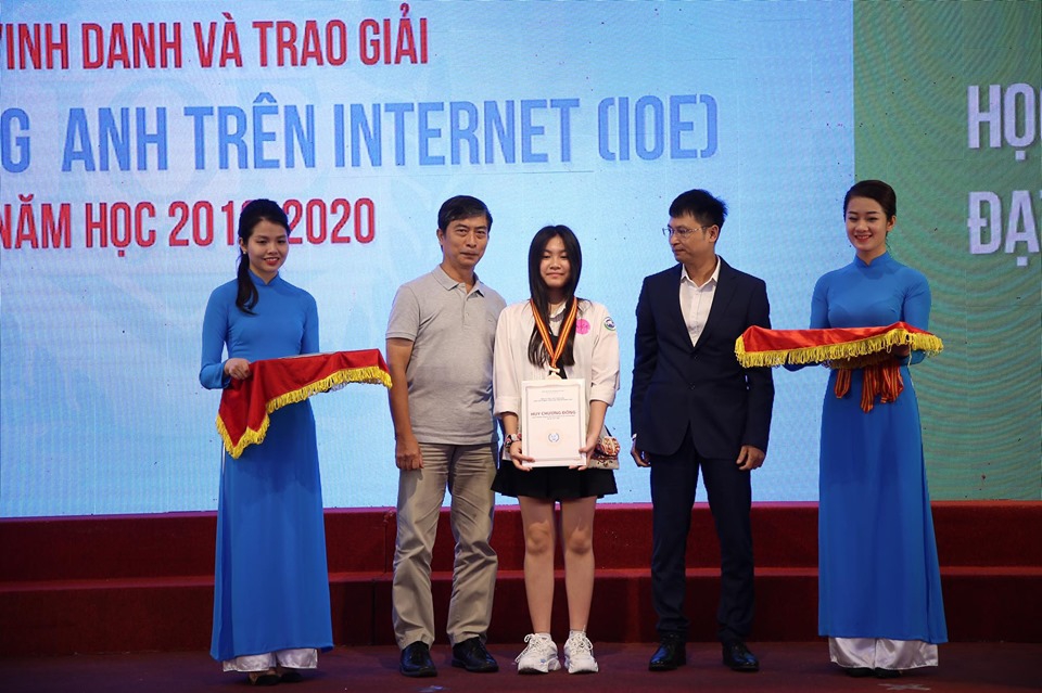 Vinh danh và trao giải Olympic tiếng Anh trên Internet (IOE) năm học 2019-2020 - Ảnh minh hoạ 3