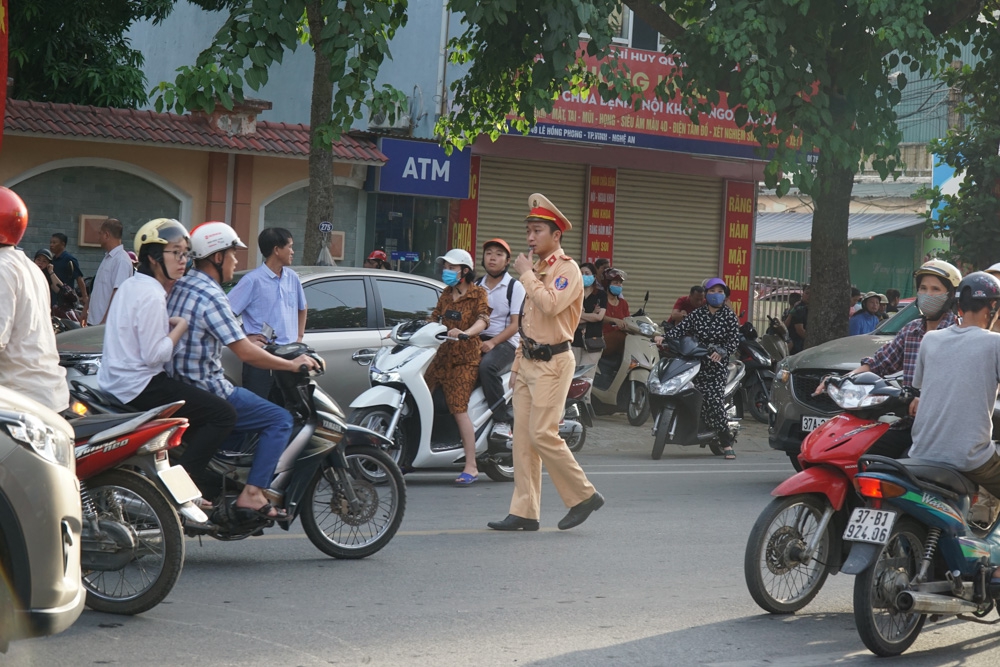 Nghệ An: Hơn 35.700 thí sinh chính thức bước vào kỳ thi tuyển sinh lớp 10 - Ảnh minh hoạ 4