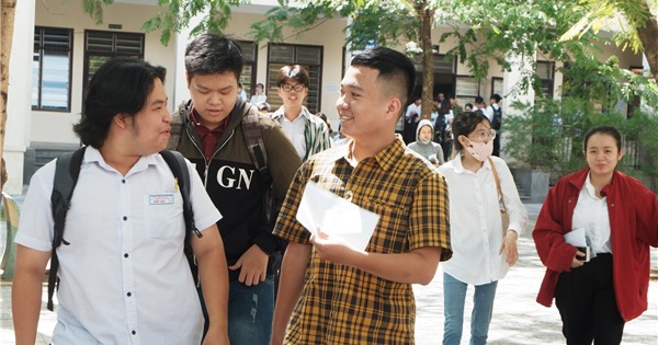 Giám đốc Sở GD&ĐT Đà Nẵng: Thí sinh đeo khẩu trang, thân nhiệt cao sẽ thi phòng riêng
