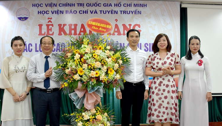 Học viện Báo chí và Tuyên truyền khai giảng các lớp cao học, nghiên cứu sinh khóa 26 - Ảnh minh hoạ 2