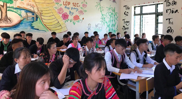 Học sinh vùng cao Điện Biên 