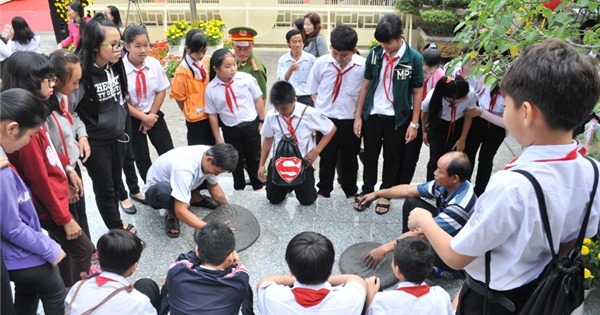 Bám sát "hơi thở" đời sống biên soạn Tài liệu Giáo dục địa phương