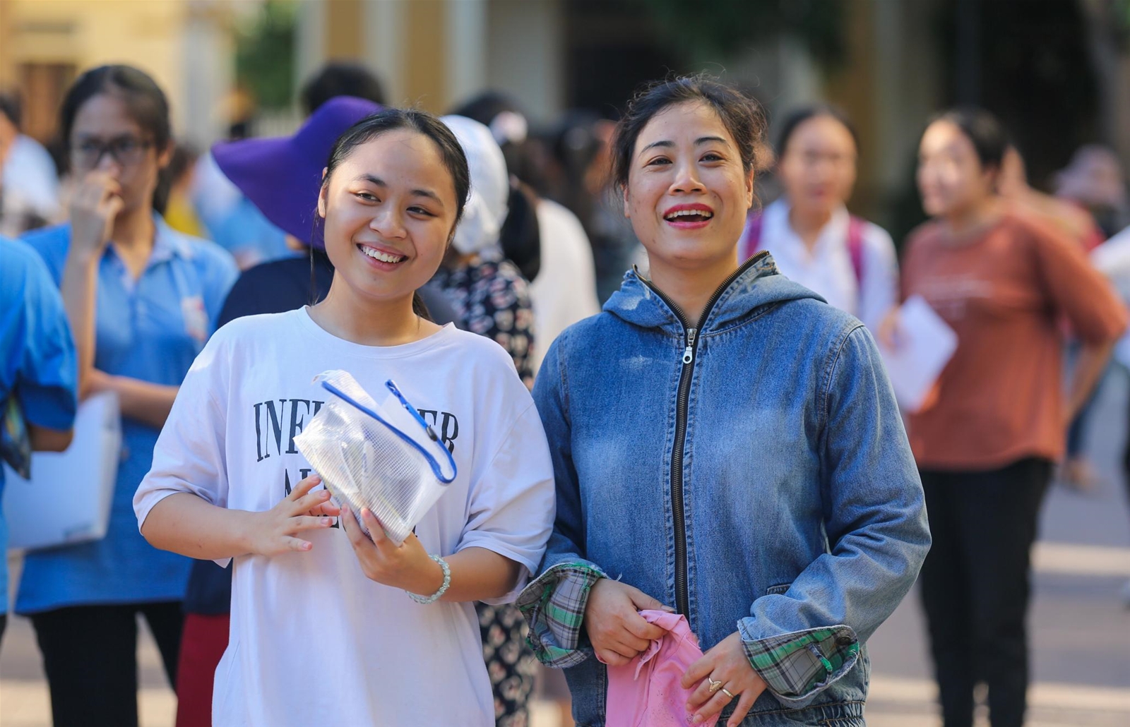 Hơn 2.000 thí sinh Nghệ An hoàn thành kỳ thi vào các trường THPT chuyên - Ảnh minh hoạ 6