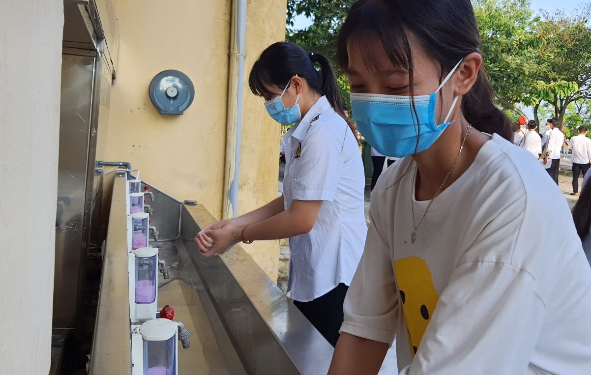 Thứ trưởng Nguyễn Hữu Độ: Phải bảo đảm tuyệt đối an toàn đề thi - Ảnh minh hoạ 2