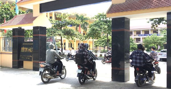 Hà Nam: Xe chuyên dụng đưa đón thí sinh trong khu cách ly
