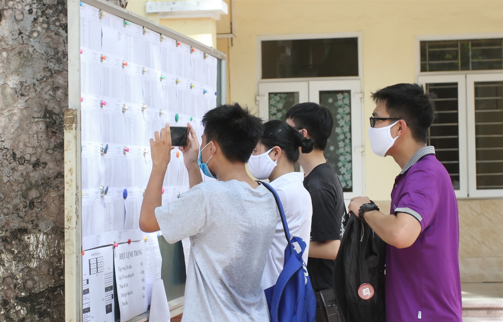 Hà Nội: Gần 80.000 thí sinh làm thủ tục dự thi tốt nghiệp THPT 2020 - Ảnh minh hoạ 3