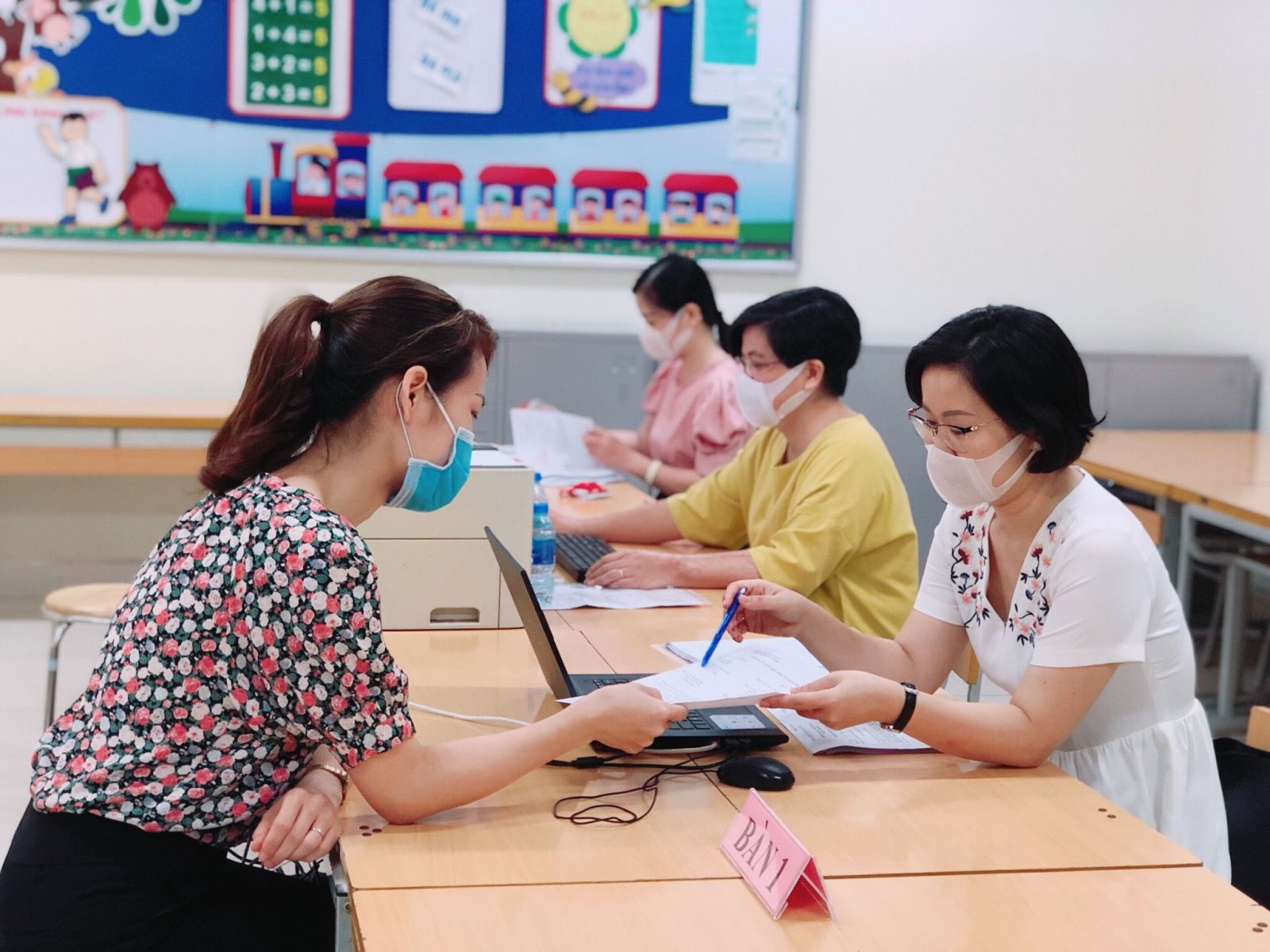 Hà Nội: Hơn 106.000 lượt đăng ký tuyển sinh trực tuyến vào lớp 1 - Ảnh minh hoạ 2