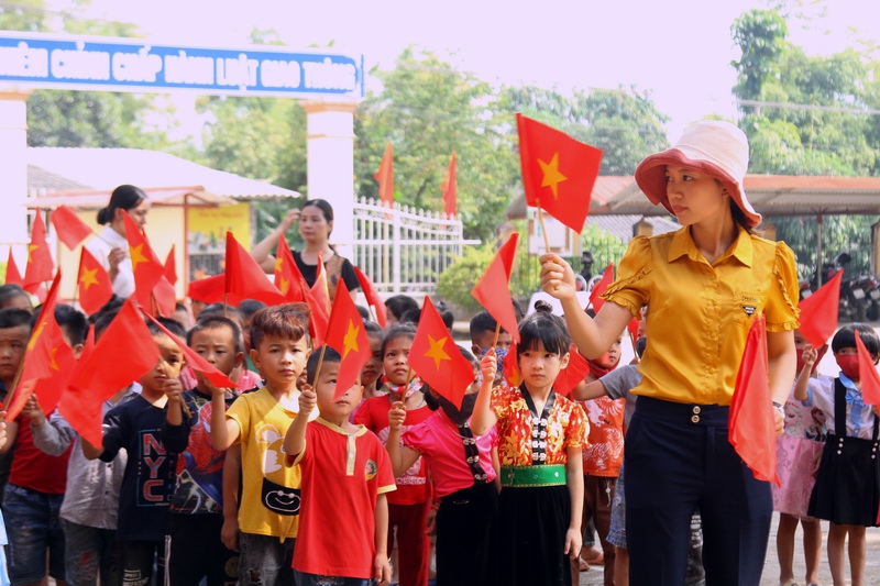 Học sinh vùng cao Yên Bái hào hứng tựu trường - Ảnh minh hoạ 13