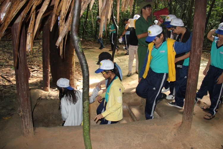 Bài học từ lớp học thời chiến - Ảnh minh hoạ 2