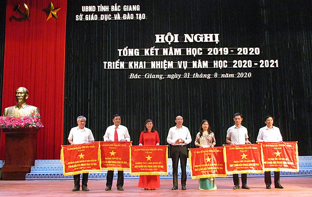 Bắc Giang triển khai nhiệm vụ năm học 2020-2021 - Ảnh minh hoạ 2