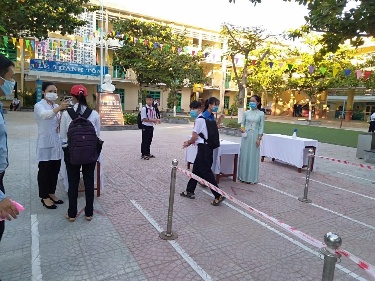 Đà Nẵng: Học sinh náo nức đến trường trở lại - Ảnh minh hoạ 3