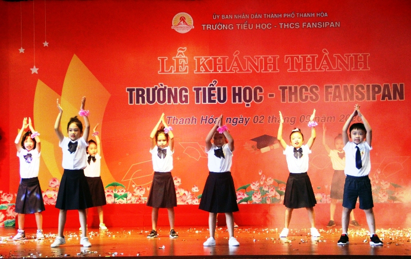 Thanh Hóa: Trường Tiểu học và Trung học cơ sở Fansipan đón năm học mới - Ảnh minh hoạ 2