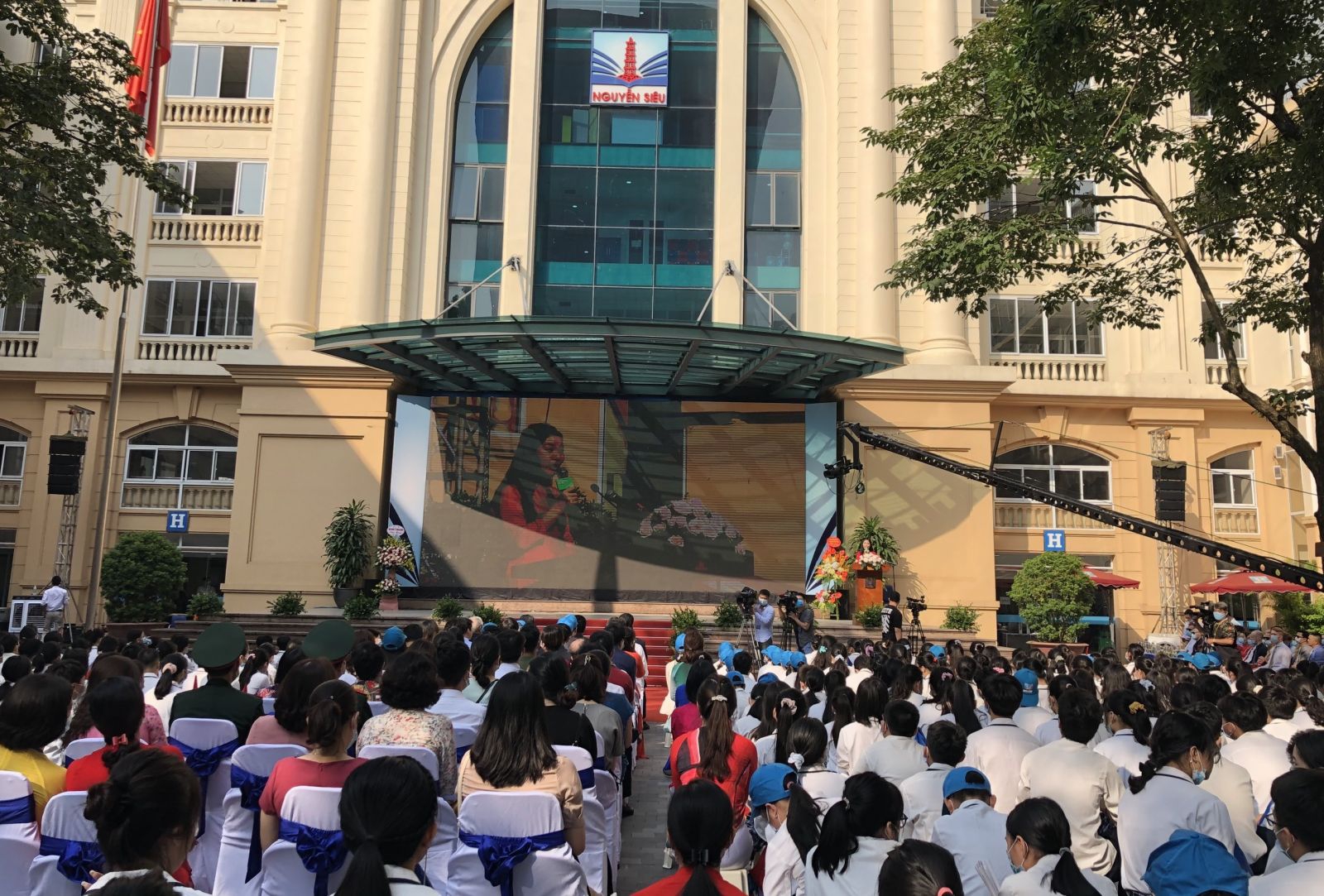 Ấn tượng Lễ Khai giảng 4.0 tại trường Nguyễn Siêu