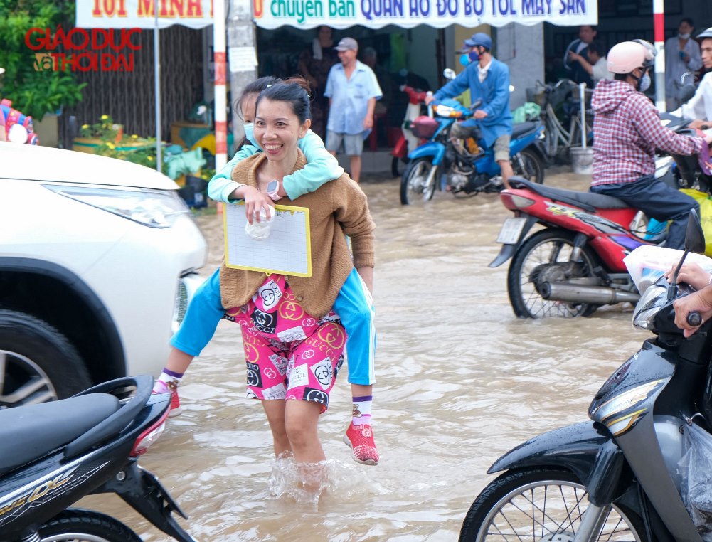 Nhà trường điều chỉnh giờ học né triều cường - Ảnh minh hoạ 3