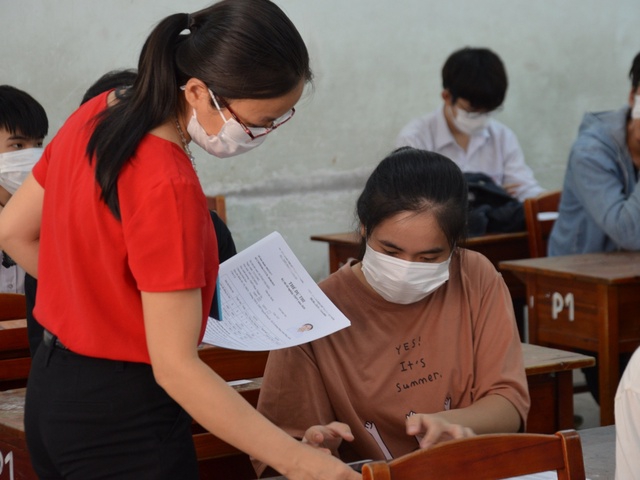 Dấu ấn giáo dục Đà Nẵng năm học 2019 – 2020: Điểm thi tốt nghiệp THPT ở tâm dịch