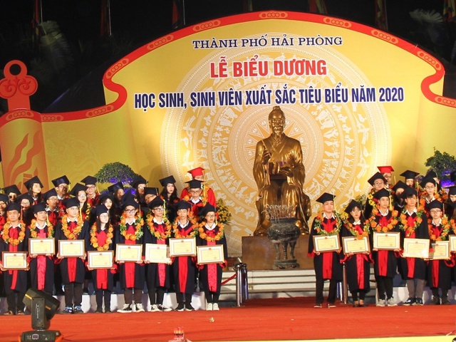 Hải Phòng: Dành 1,3 tỷ đồng biểu dương học sinh, sinh viên xuất sắc, tiêu biểu