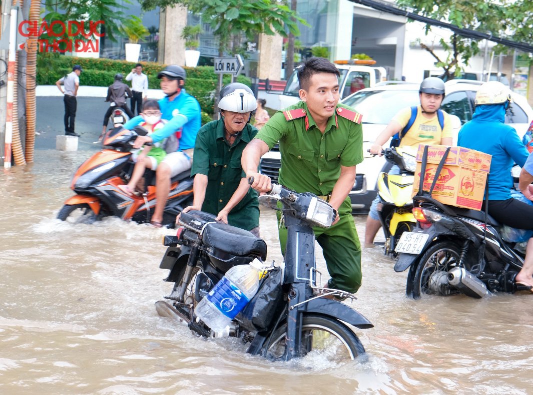 Nhà trường điều chỉnh giờ học né triều trường - Ảnh minh hoạ 7