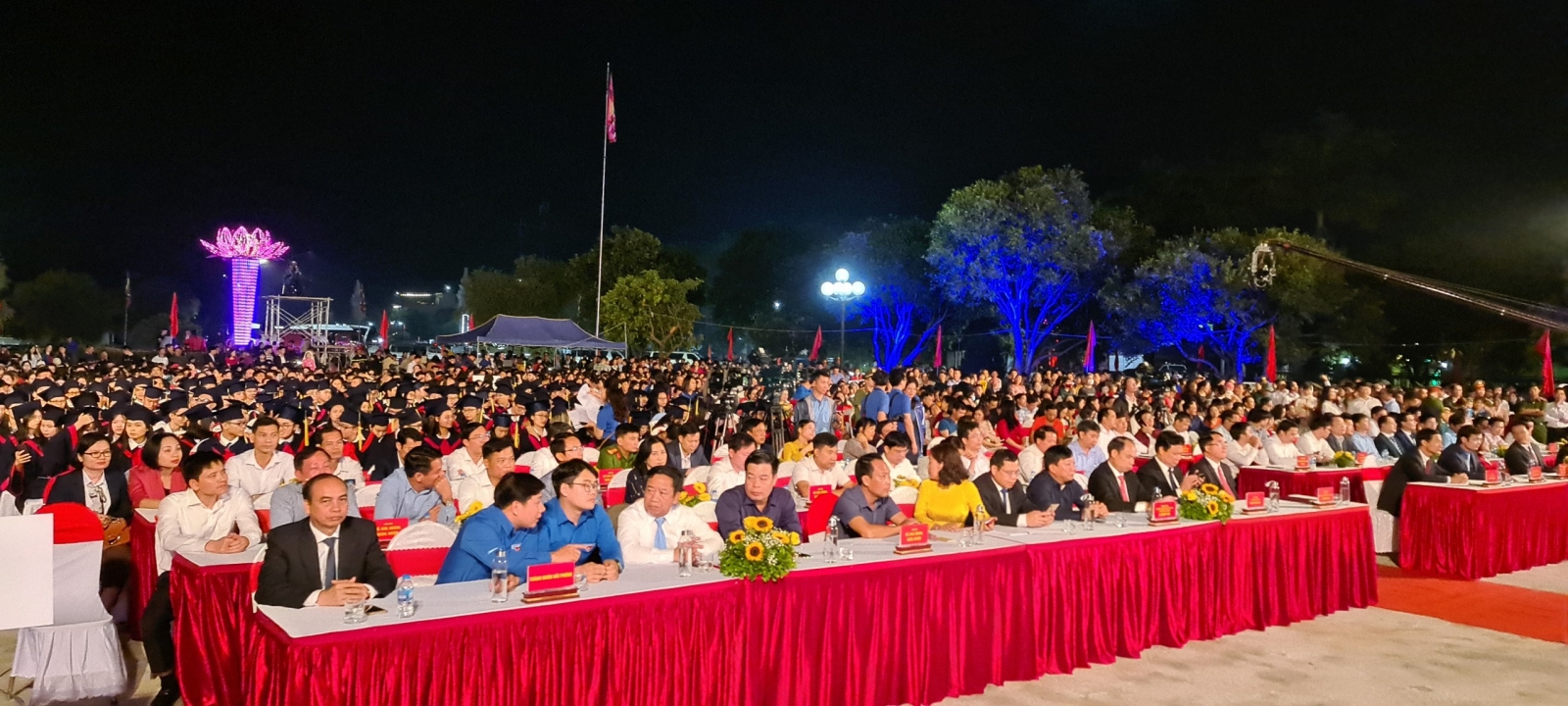 Hải Phòng: Dành 1,3 tỷ đồng biểu dương học sinh, sinh viên xuất sắc, tiêu biểu - Ảnh minh hoạ 3