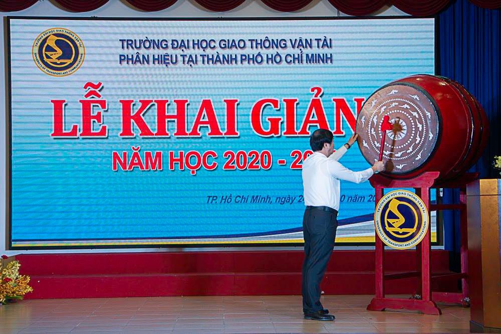 Phân hiệu Trường ĐH GTVT tại TP.HCM khai giảng năm học mới - Ảnh minh hoạ 2