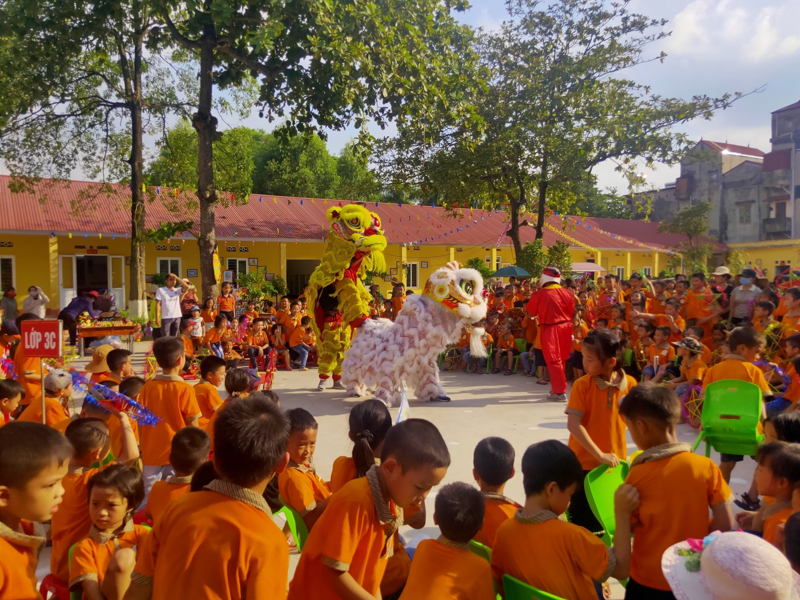 Mùa trung thu mới ở Trường tiểu học thị trấn Tân An, Bắc Giang