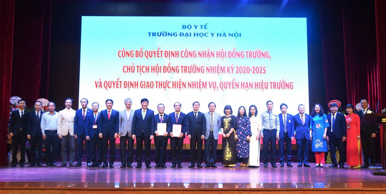 Đại học Y Hà Nội có Chủ tịch Hội đồng trường và hiệu trưởng mới - Ảnh minh hoạ 2