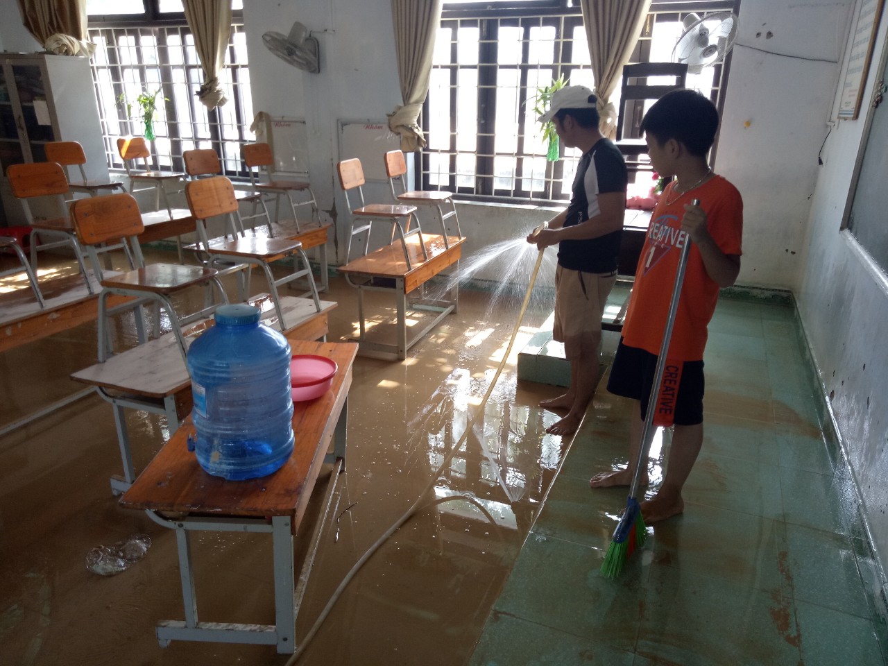 Quảng Trị: Gần 5.000 học sinh phải nghỉ học do mưa lũ - Ảnh minh hoạ 5