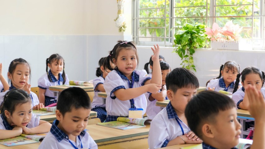 Rào cản “xã hội hóa” tới dạy học tiếng Anh cấp Tiểu học - Ảnh minh hoạ 2