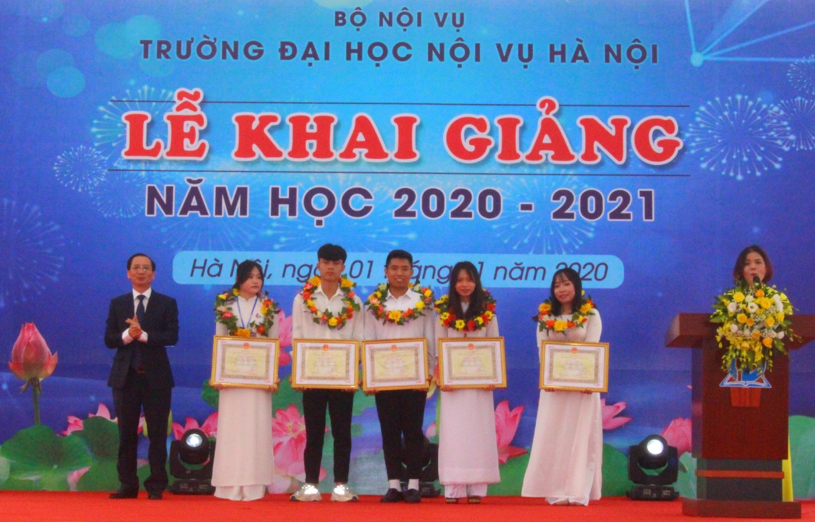 Trường Đại học Nội vụ Hà Nội khai giảng năm học mới - Ảnh minh hoạ 5