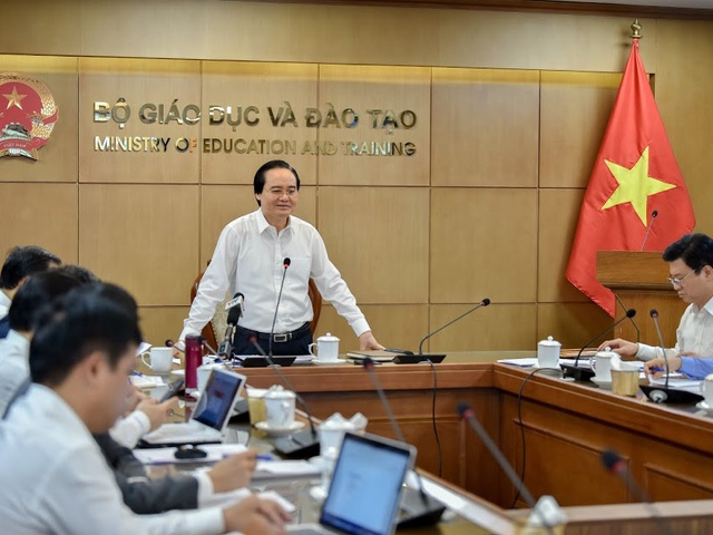 Bộ trưởng Phùng Xuân Nhạ: Rà soát SGK phải thường xuyên, liên tục, nghiêm túc